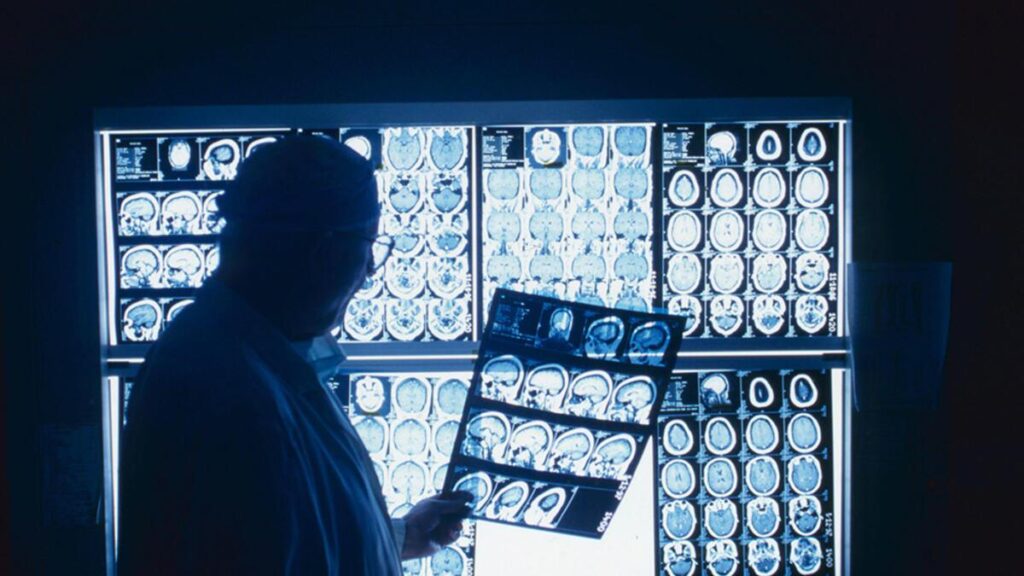 Die Geschichte Von Doktor White Ein Genie Seiner Zeit Voraus Oder Frankenstein 5hTGFrgs 1024x576